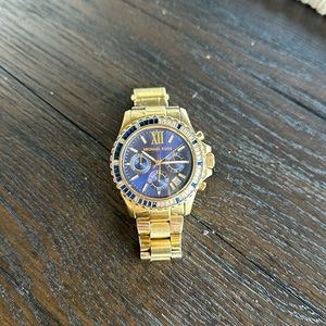 Michael Kora oversized women’s watch